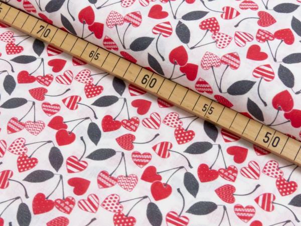 Baumwoll Druck Patchwork Herzkirschen auf Ecruweiß